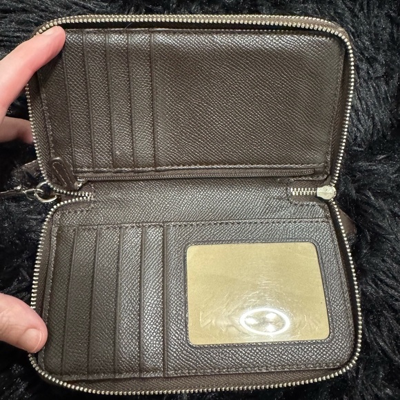 COACH SIGNATURE DOUBLE ZIP WALLET- WRISTLET - Picture 7 of 8